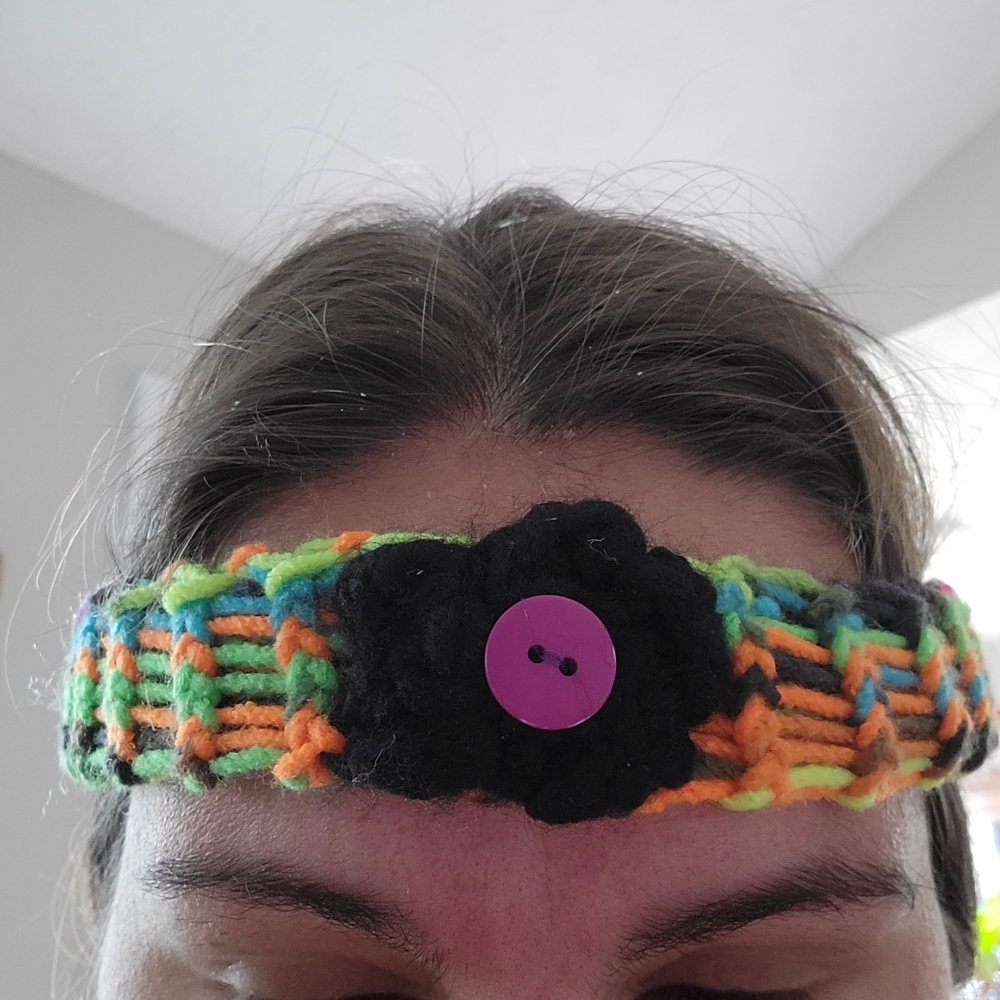 NWT Gurley Girl's Creations Hand Crafted Crocheted Flower Headband